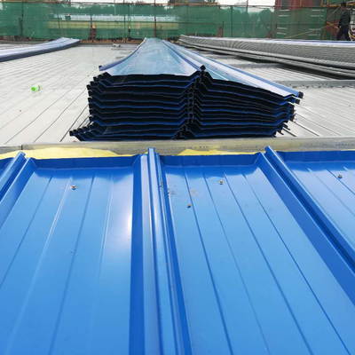 Q235 PU συντήρηση 150mm στεγών μετάλλων μεμβρανών για το υπαίθριο στάδιο